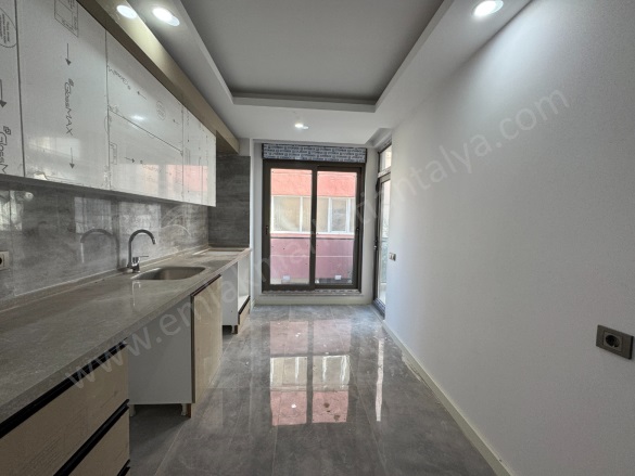 Kızıltoprak Mah. Muratpaşa Satılık Daire |  3+1 Oda | 138M2 6.950.000Tl  Krediye Uygun  | 2. Kat | Doğalgaz(Kombi) | 2 Banyo Resim-4
