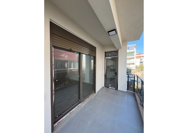 Kızıltoprak Mah. Muratpaşa Satılık Daire |  3+1 Oda | 138M2 6.950.000Tl  Krediye Uygun  | 2. Kat | Doğalgaz(Kombi) | 2 Banyo Resim-5