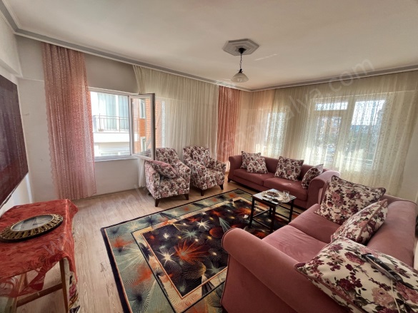 Etiler Mah. Muratpaşa Satılık Daire |  3+1 Oda | 145M2 4.340.000Tl  Krediye Uygun  | 2. Kat | Klima | 1 Banyo Resim-3