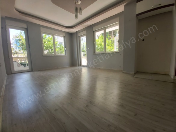 Yenigün Mah. Muratpaşa Satılık Daire |  2+1 Oda | 100M2 4.200.000Tl  Krediye Uygun  | Bahçe Katı | Klima | 1 Banyo Resim-4