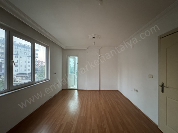 Kızıltoprak Mah. Muratpaşa Satılık Daire |  1+1 Oda | 78M2 3.100.000Tl  Krediye Uygun  | 2. Kat | Klima | 1 Banyo Resim-2