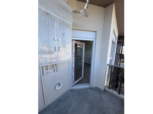 Kızıltoprak Mah. Muratpaşa Satılık Daire |  1+1 Oda | 65M2 4.750.000Tl  Krediye Uygun  | 1. Kat | Doğalgaz(Kombi) | 1 Banyo Resim-3