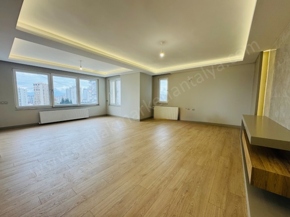 Fener Mah. Muratpaşa Satılık Daire |  4+1 Oda | 190M2 15.750.000Tl  Krediye Uygun  | 8. Kat | Doğalgaz(Kombi) | 2 Banyo Resim-5