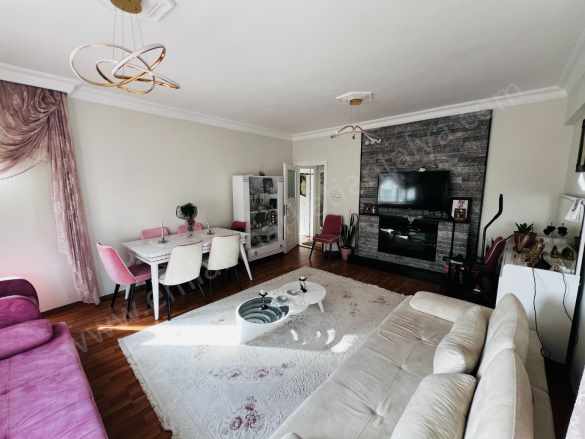 Fenerde Ara Katta Geniş Kombili 3+1 Satılık Daire Muratpaşa Fener Mah