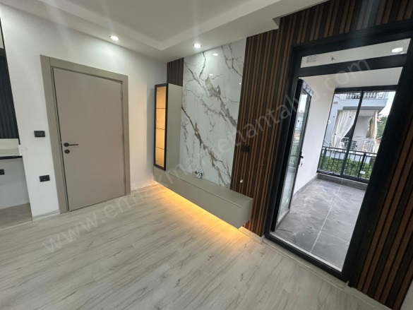 Varsak Karşıyaka Mah. Kepez Satılık Daire |  1+1 Oda | 62M2 2.750.000Tl  Krediye Uygun  | 1. Kat | Klima | 1 Banyo Resim-3