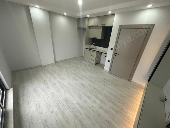 Varsak Karşıyaka Mah. Kepez Satılık Daire |  1+1 Oda | 62M2 2.750.000Tl  Krediye Uygun  | 1. Kat | Klima | 1 Banyo Resim-4