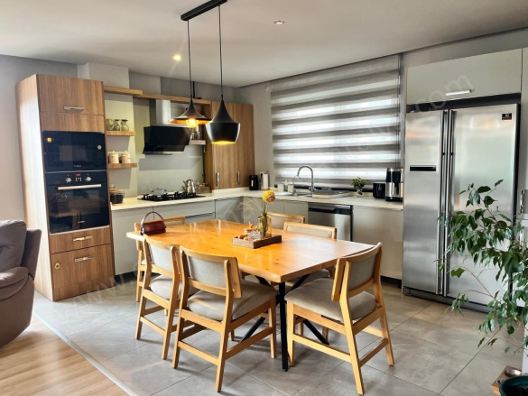 Güzeloba Mah. Muratpaşa Kiralık Daire |  3+1 Oda | 160M2 Aylık 60.000Tl Eşyalı  | Çatı Dubleksi | Doğalgaz(Kombi) | 2 Banyo Resim-4