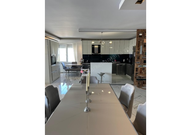 Meydankavağı Mah. Muratpaşa Satılık Daire |  3+1 Oda | 178M2 15.000.000Tl  Krediye Uygun  | 10. Kat | Doğalgaz(Kombi) | 2 Banyo Resim-5