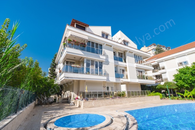 Gürsu Mah. Konyaaltı Satılık Daire |  4+1 Oda | 220M2 40.900.000Tl  Krediye Uygun  | Çatı Dubleksi | Doğalgaz(Kombi) | 4 Banyo Resim-1