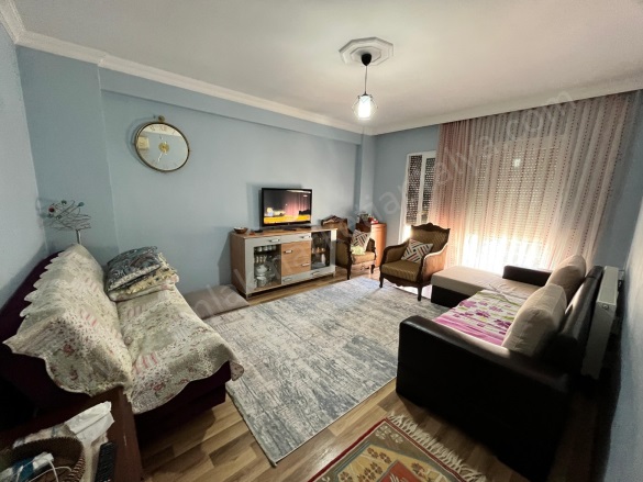 Muratpaşa Mah. Muratpaşa Satılık Daire |  2+1 Oda | 100M2 4.640.000Tl  Krediye Uygun  | 3. Kat | Doğalgaz(Kombi) | 1 Banyo Resim-4