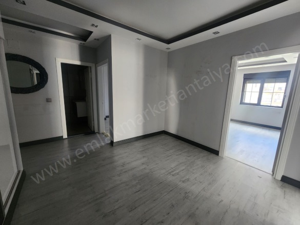 Tahılpazarı Mah. Muratpaşa Satılık Daire |  2+1 Oda | 120M2 5.250.000Tl  Krediye Uygun  | 3. Kat | Klima | 1 Banyo Resim-2