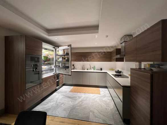 Konyaaltı Denize Sıfır Lüks Yaşam Alanıyla 3+1 Satılık Daire Altınkum Mah