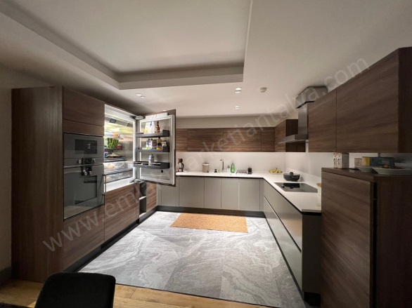 Altınkum Mah. Konyaaltı Satılık Daire |  3+1 Oda | 217M2 1.250.000€  Krediye Uygun  | 3. Kat | Klima | 3 Banyo Resim-3