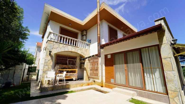 Belekte Denize Sahile 1 Km Müstakil Full Donanımlı 5+1 Satılık Villa Serik Belek Mah