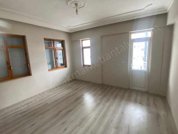 Meydankavağında Katta içi Yapılı Fırsat 3+1 Satılık Daire Muratpaşa Meydankavağı Mah