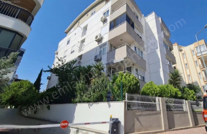 Meydankavağı Mah. Muratpaşa Satılık Daire |  3+1 Oda | 138M2 5.750.000Tl  Krediye Uygun  | Yüksek Giriş | Doğalgaz(Kombi) | 1 Banyo Resim-1