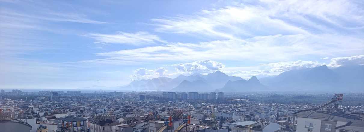 Deniz Ve Şehir Manzaralı Önü Kapanmaz Satılık Daire 2+1 Kepez Erenköy Mah