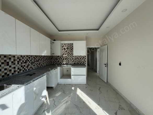 Göksuda Havuzlu Site içinde Ebv Banyolu Geniş 2+1 Fırsat Satılık Daire Kepez Göksu Mah