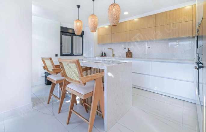 Eski Lara Caddesinde içi Full Yapılı Yerden Isıtmalı Geniş Dubleks 3+1 Satılık Daire Muratpaşa Şirinyalı Mah