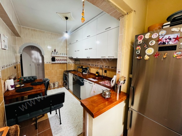 Konuksever Mah. Muratpaşa Satılık Daire |  2+1 Oda | 105M2 3.900.000Tl  Krediye Uygun  | 2. Kat | Klima | 1 Banyo Resim-3