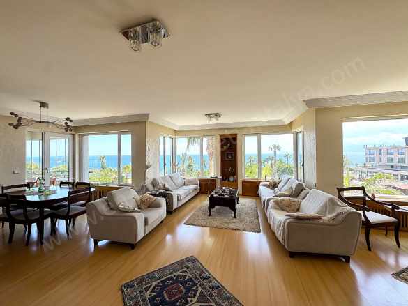 Fırsat Lara Da Denize Sıfır Katta Tek Çok Geniş 4+1 Satılık Daire Muratpaşa Çağlayan Mah