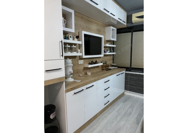 Sarısu Mah. Konyaaltı Satılık Daire |  3+1 Oda | 180M2 9.200.000Tl  Krediye Uygun  | 4. Kat | Doğalgaz(Kombi) | 2 Banyo Resim-4