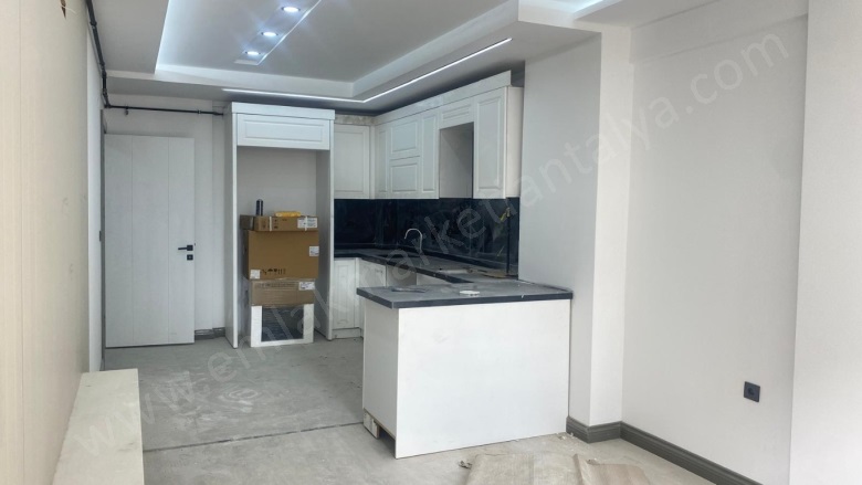 Bahçelievler Mah. Muratpaşa Satılık Daire |  1+1 Oda | 70M2 7.000.000Tl  Krediye Uygun  | Bahçe Katı | Doğalgaz(Kombi) | 1 Banyo Resim-2