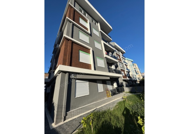 Kızıltoprak Mah. Muratpaşa Kiralık Daire |  4+1 Oda | 115M2 Aylık 35.000Tl | Çatı Dubleksi | Doğalgaz(Kombi) | 1 Banyo Resim-1