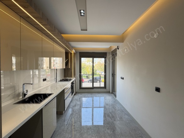 Zerdalilik Mah. Muratpaşa Satılık Daire |  3+1 Oda | 138M2 12.500.000Tl  Krediye Uygun  | 1. Kat | Doğalgaz(Kombi) | 2 Banyo Resim-2