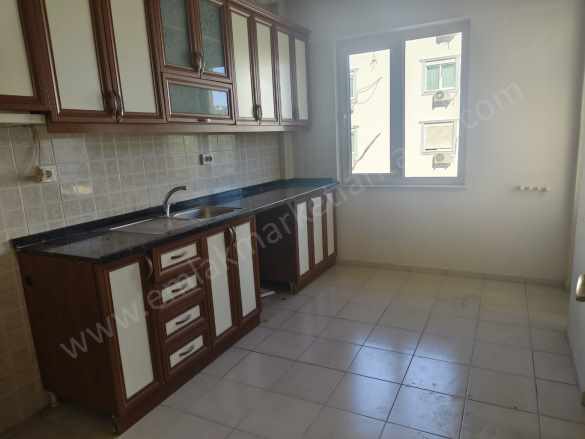 Kızıltoprak Tahtakale Yakını Geniş Kullanışlı Güney Cephe Arakat 3+1 Satılık Daire Muratpaşa Mah