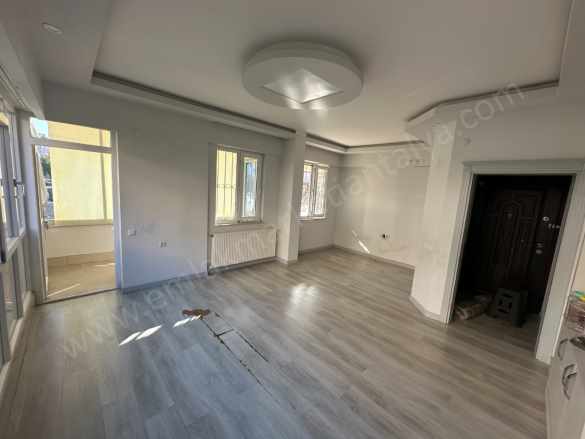 Site içi Müstakil Bahçe Kullanımlı Full Yapılı Kombili Geniş 2+1 Satılık Daire Muratpaşa Dutlubahçe Mah