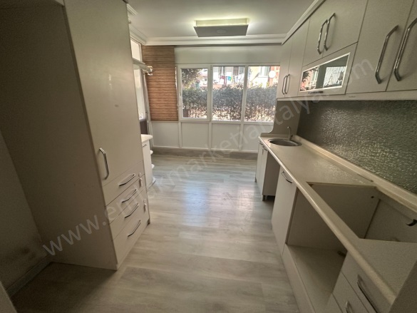 Dutlubahçe Mah. Muratpaşa Satılık Daire |  2+1 Oda | 110M2 3.590.000Tl  Krediye Uygun  | Yüksek Giriş | Doğalgaz(Kombi) | 1 Banyo Resim-5