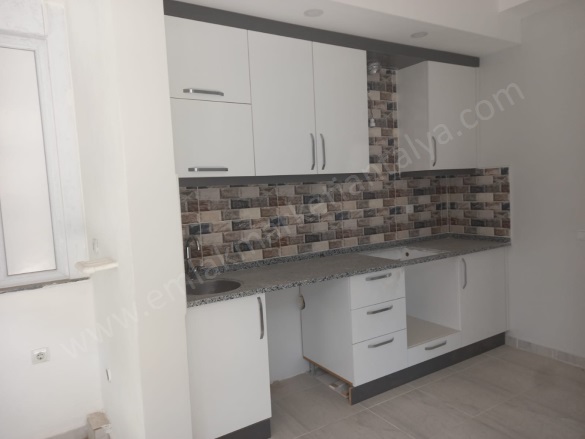 Etiler Mah. Muratpaşa Satılık Daire |  2+1 Oda | 100M2 5.250.000Tl  Krediye Uygun  | 1. Kat | Doğalgaz(Kombi) | 1 Banyo Resim-1