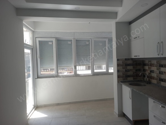 Etiler Mah. Muratpaşa Satılık Daire |  2+1 Oda | 100M2 5.250.000Tl  Krediye Uygun  | 1. Kat | Doğalgaz(Kombi) | 1 Banyo Resim-3