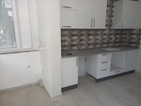 Etiler Mah. Muratpaşa Satılık Daire |  2+1 Oda | 100M2 5.250.000Tl  Krediye Uygun  | 1. Kat | Doğalgaz(Kombi) | 1 Banyo Resim-4