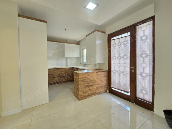 Fener Mah. Muratpaşa Satılık Daire |  2+1 Oda | 100M2 7.100.000Tl  Krediye Uygun  | Yüksek Giriş | Doğalgaz(Kombi) | 1 Banyo Resim-4