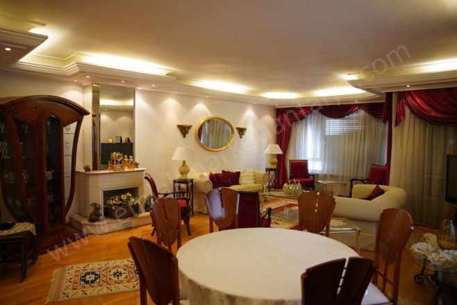 Konyaaltı Cadde Yakını Asansörlü Katta Dubleks 6+1 Satılık Daire Muratpaşa Bahçelievler Mah