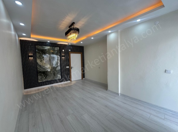 Muratpaşa Mah. Muratpaşa Satılık Daire |  3+1 Oda | 145M2 4.250.000Tl  Krediye Uygun  | 3. Kat | Doğalgaz(Kombi) | 1 Banyo Resim-2