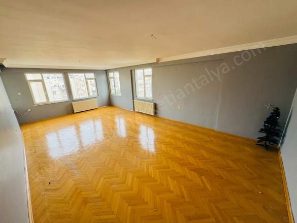 Şirinyalı Mah. Muratpaşa Satılık Daire |  3+1 Oda | 180M2 18.900.000Tl  Krediye Uygun  | 5. Kat | Doğalgaz(Kombi) | 2 Banyo Resim-4