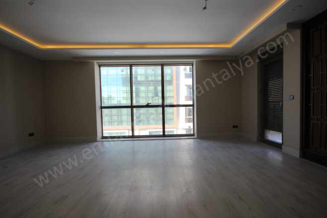 Konyaaltı Konaklar Bölgesinde Full Donanımlı Sitede 3+1 Satılık Daire Uncalı Mah