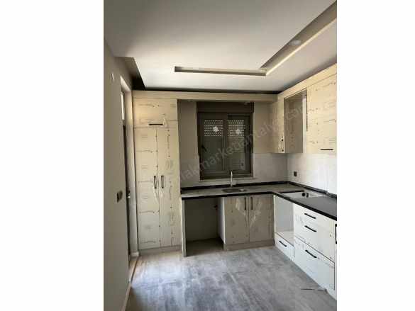 Habiblerde Sıfır Arakat Ayrı Mutfaklı Asansörlü 2+1 Satılık Daire Kepez Habibler Mah