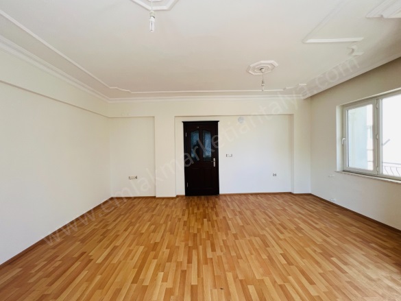 Kızılarık Mah. Muratpaşa Satılık Daire |  3+1 Oda | 138M2 4.200.000Tl  Krediye Uygun  | 2. Kat | Doğalgaz(Kombi) | 2 Banyo Resim-5