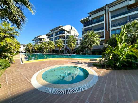 Konaklar Bölgesinde Lüks Sitede 3+1 Satılık Daire Konyaaltı Uncalı Mah