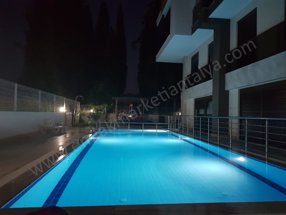 Gürsu Mah. Konyaaltı Satılık Daire |  4+1 Oda | 180M2 26.500.000Tl  Krediye Uygun  | 3. Kat | Klima | 2 Banyo Resim-2