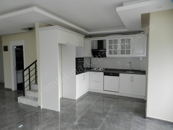 Gürsu Mah. Konyaaltı Satılık Daire |  4+1 Oda | 180M2 26.500.000Tl  Krediye Uygun  | 3. Kat | Klima | 2 Banyo Resim-5