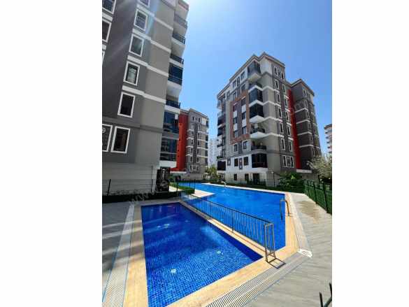 Konyaaltı Konaklarda Sitede Ultra Lüks Katta 3+1 Satılık Daire Uncalı Mah