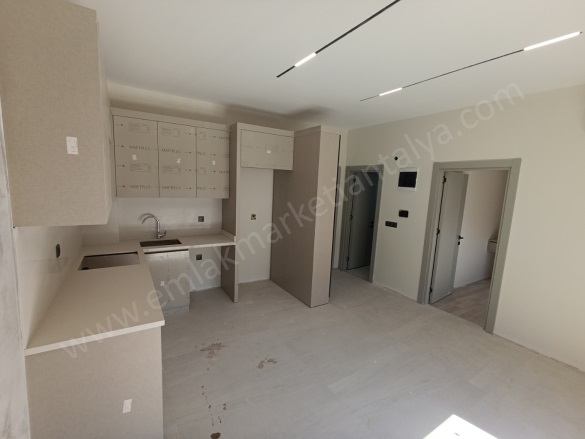 Aydoğmuş Mah. Kepez Satılık Daire |  1+1 Oda | 60M2 2.950.000Tl  Krediye Uygun  | 3. Kat | Klima | 1 Banyo Resim-2