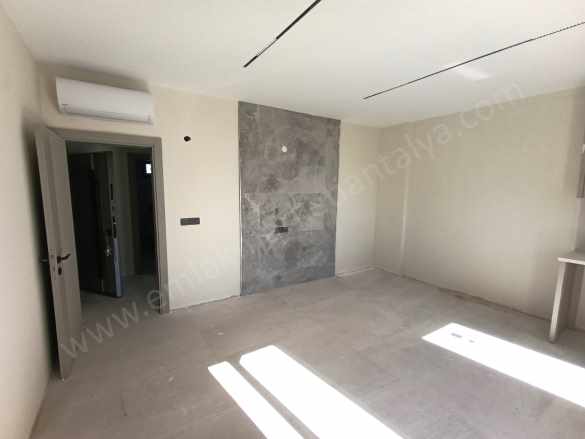 Tramvayın Dibinde Arakatta Lüks Sıfır Satılık Daire 1+1 Kepez Aydoğmuş Mah