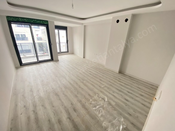 Deniz Mah. Muratpaşa Satılık Daire |  3+1 Oda | 180M2 14.000.000Tl  Krediye Uygun  | Çatı Dubleksi | Doğalgaz(Kombi) | 2 Banyo Resim-1