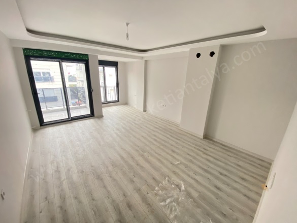 Deniz Mah. Muratpaşa Satılık Daire |  3+1 Oda | 180M2 14.000.000Tl  Krediye Uygun  | Çatı Dubleksi | Doğalgaz(Kombi) | 2 Banyo Resim-2